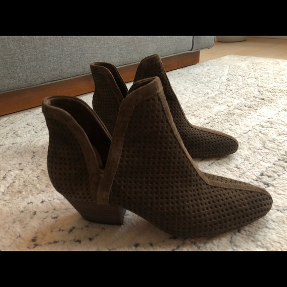 SPLENDID Harvard Suede bootie- ankle boots - Picture 7 of 13